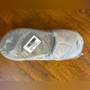 Shevalues Adjustable Terry Cloth Slippers - Gray